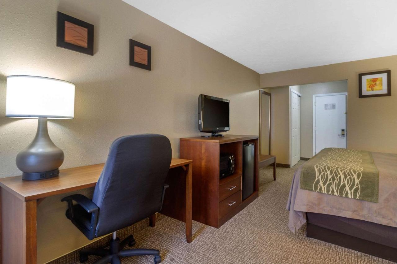 Comfort Inn Bristol Bagian luar foto